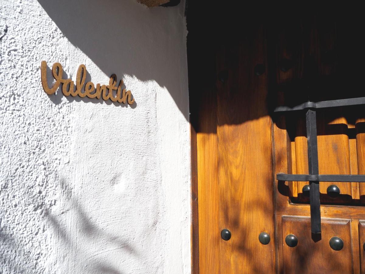La Casa De Los Abuelos Valentin Pinilla del Valle ภายนอก รูปภาพ
